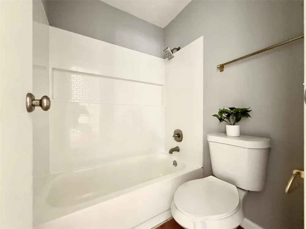 7200 W T C Jester Boulevard #3902 North Houston, TX 77088