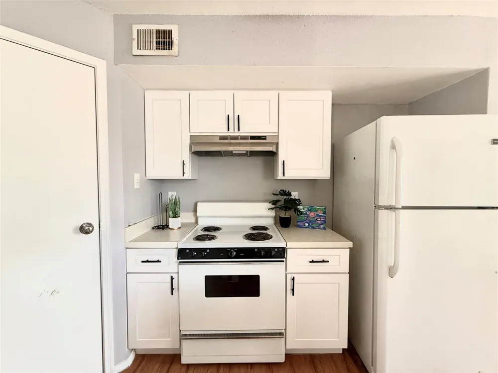 7200 W T C Jester Boulevard #3902 North Houston, TX 77088
