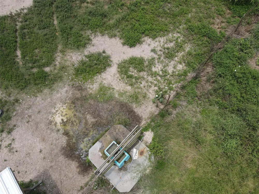 1 County Road 302 Plantersville, TX 77363