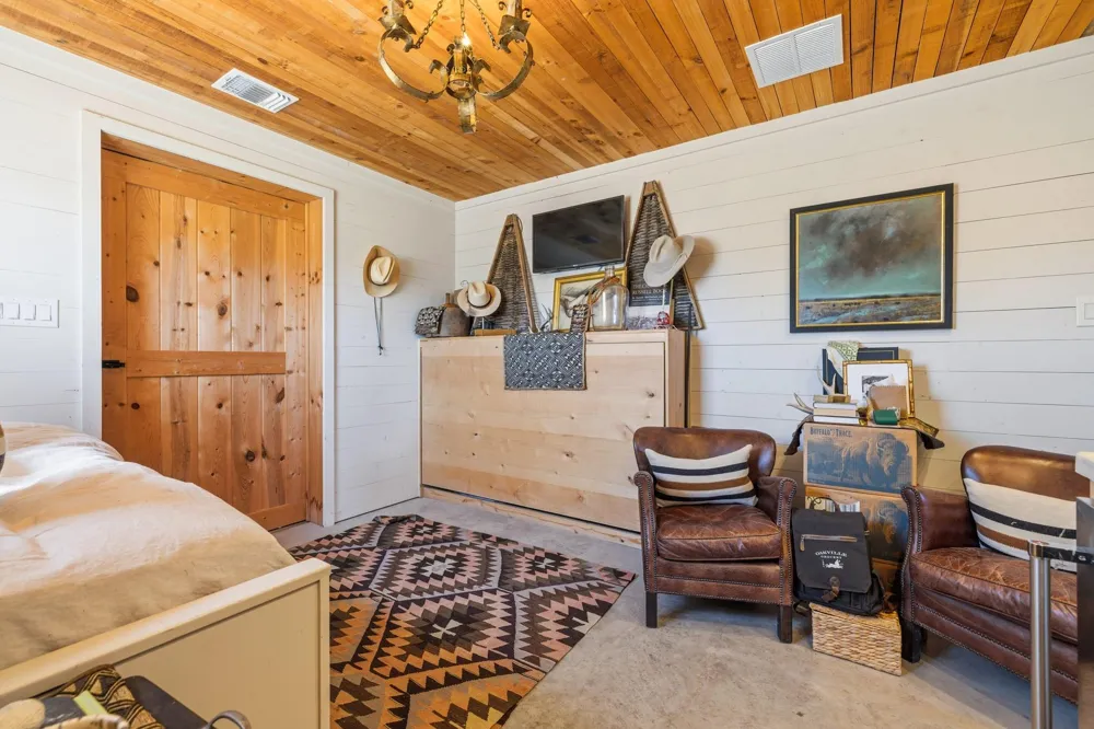 745 Dusty Farm Lane Fredericksburg, TX 78624