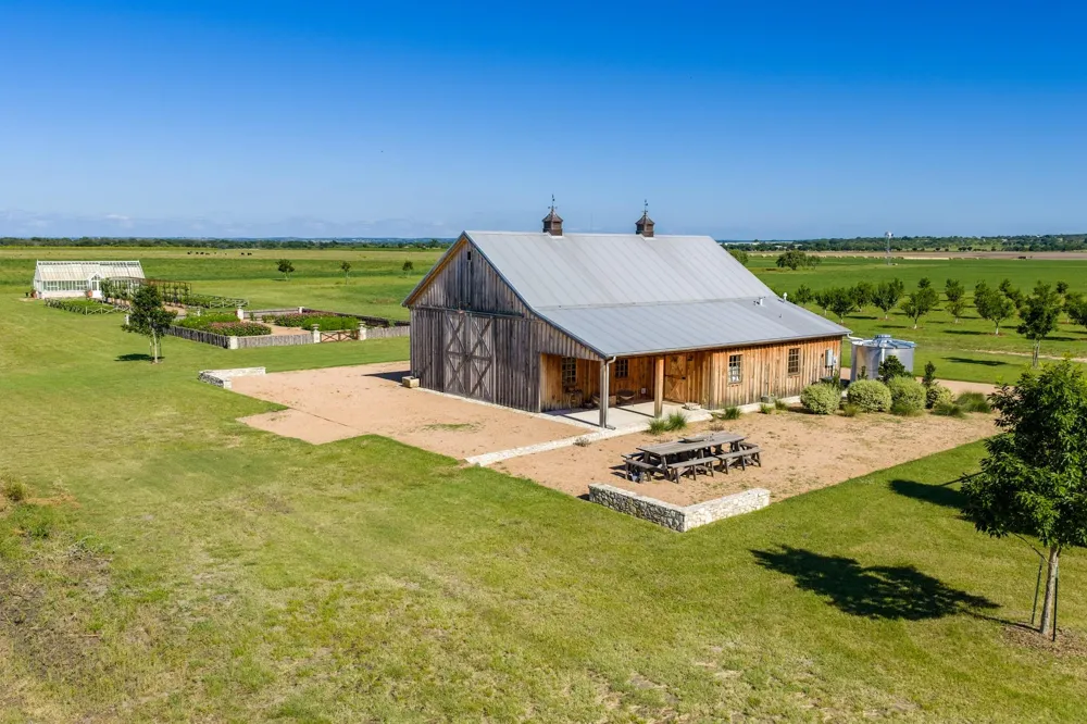 745 Dusty Farm Lane Fredericksburg, TX 78624