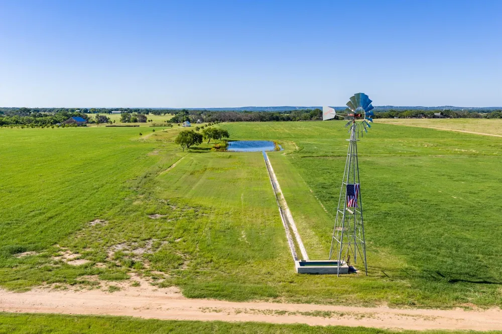 745 Dusty Farm Lane Fredericksburg, TX 78624