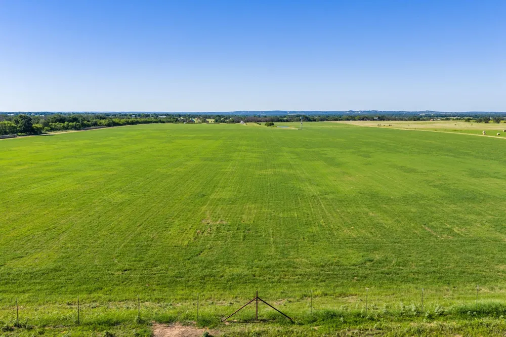 745 Dusty Farm Lane Fredericksburg, TX 78624