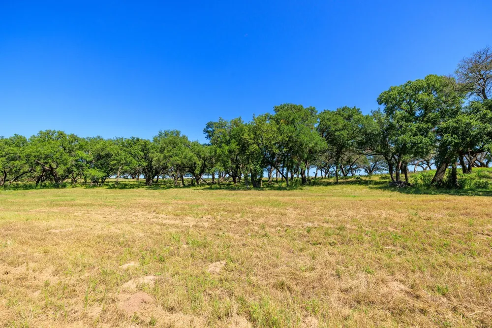 745 Dusty Farm Lane Fredericksburg, TX 78624