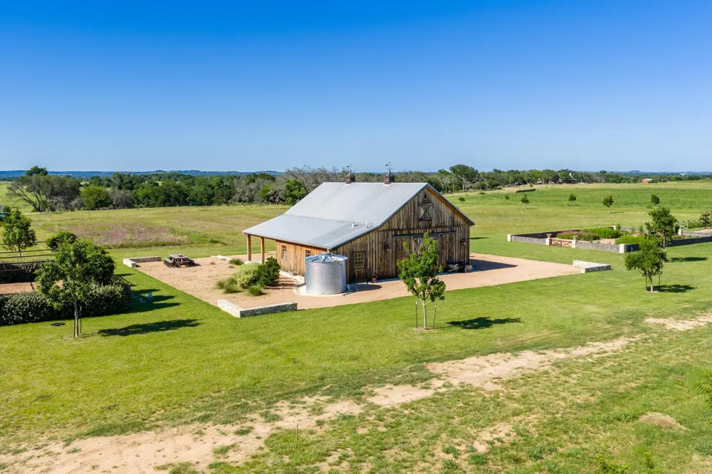 745 Dusty Farm Lane Fredericksburg, TX 78624