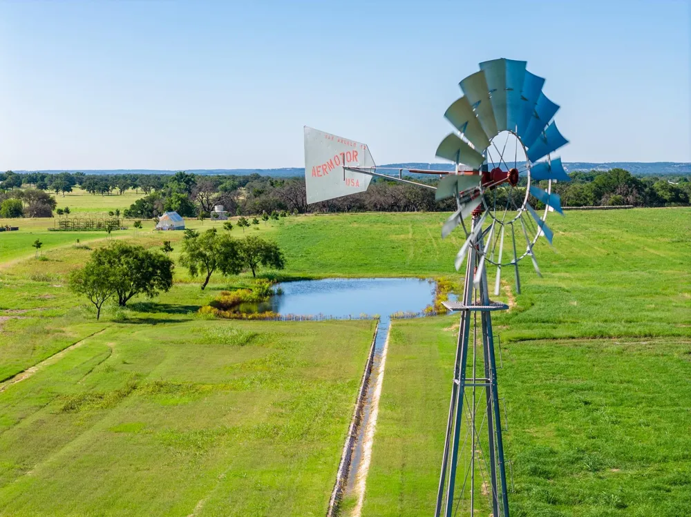 745 Dusty Farm Lane Fredericksburg, TX 78624