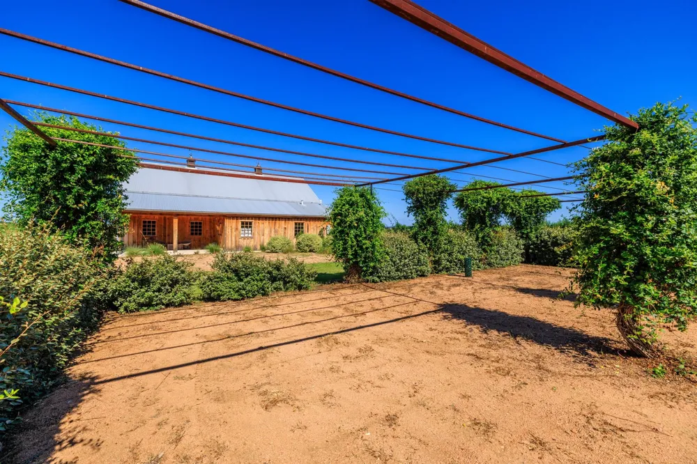 745 Dusty Farm Lane Fredericksburg, TX 78624