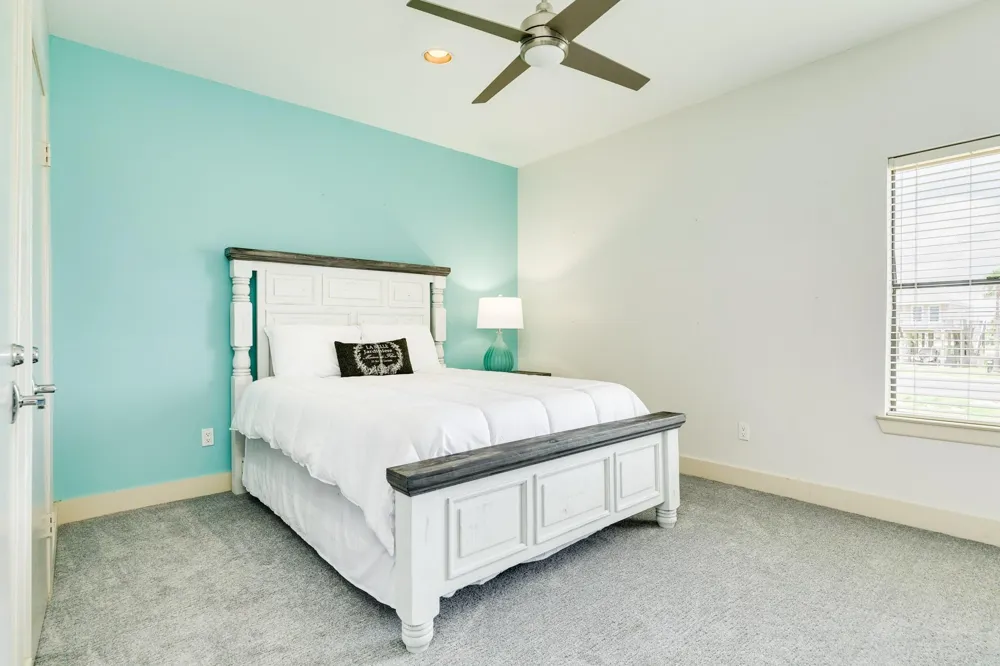 22002 Kennedy Drive Galveston, TX 77554