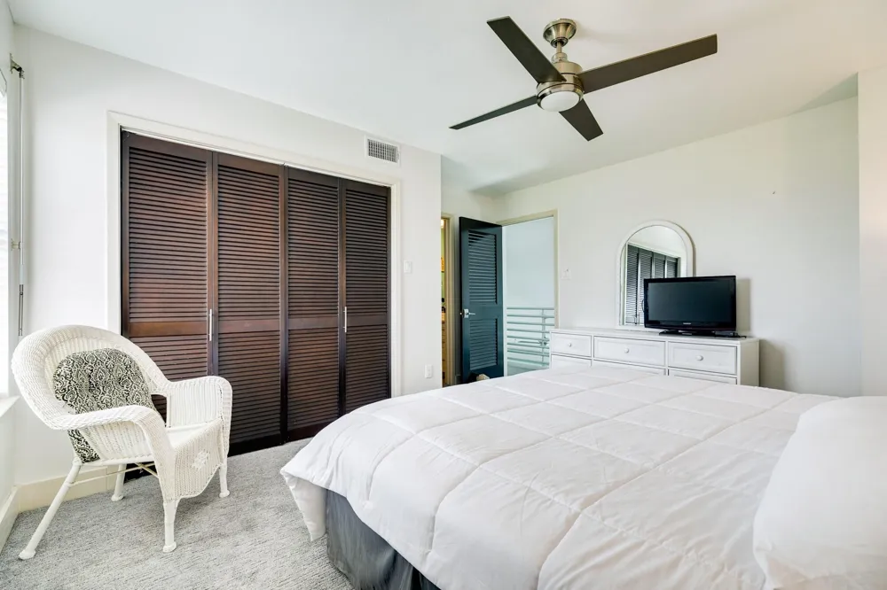 22002 Kennedy Drive Galveston, TX 77554