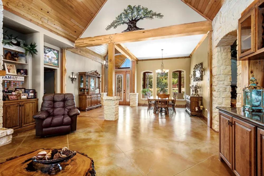 4161 Fm 2666 Road Shepherd, TX 77371