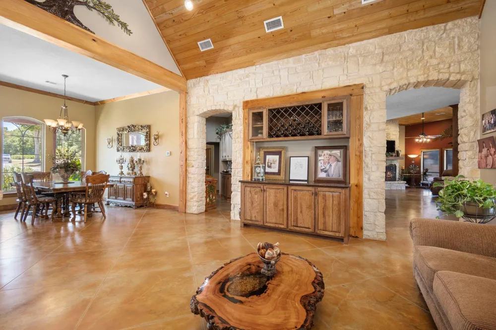 4161 Fm 2666 Road Shepherd, TX 77371