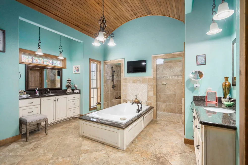 4161 Fm 2666 Road Shepherd, TX 77371