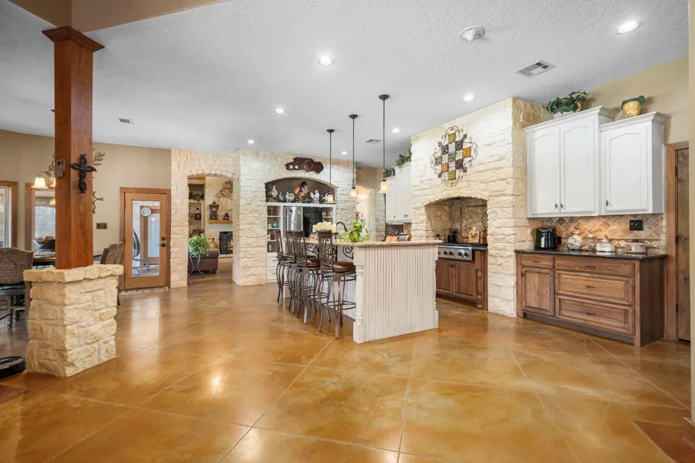 4161 Fm 2666 Road Shepherd, TX 77371