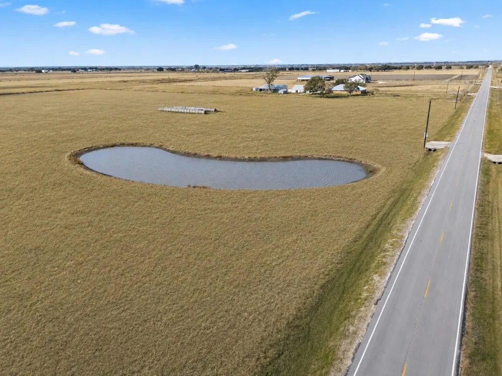Shenley Road Guy, TX 77444