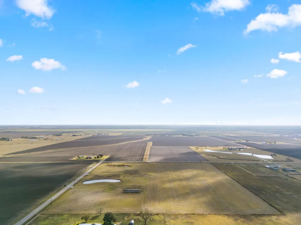 Shenley Road Guy, TX 77444