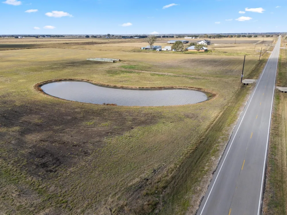 Shenley Road Guy, TX 77444