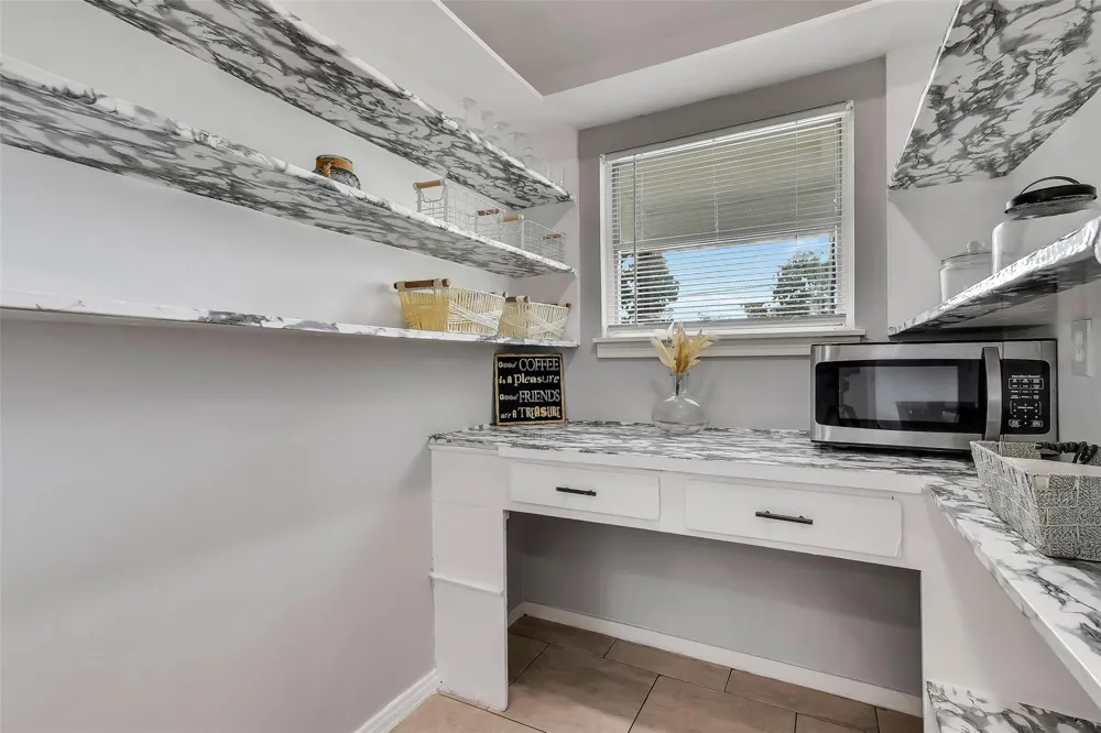 822 Dutch Street Deer Park, TX 77536