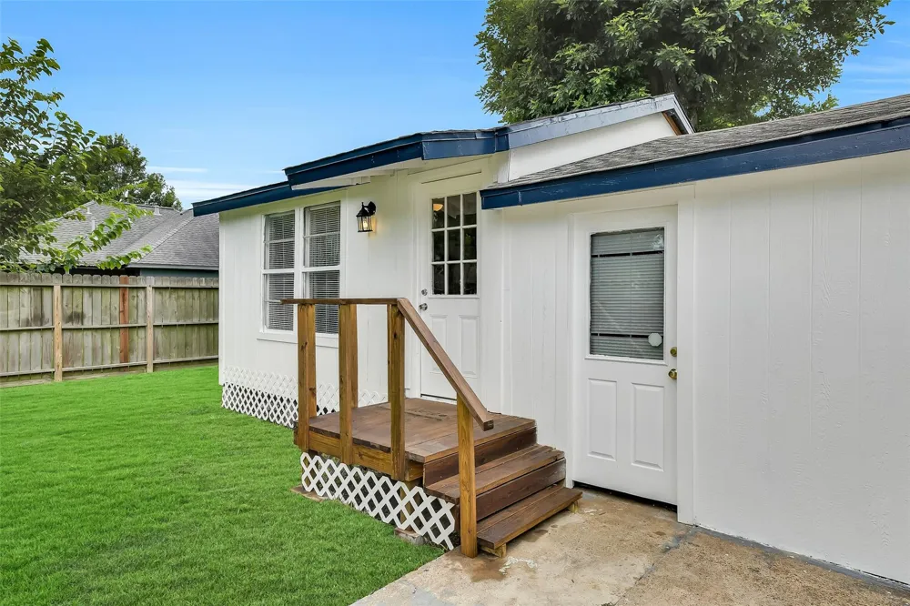 822 Dutch Street Deer Park, TX 77536