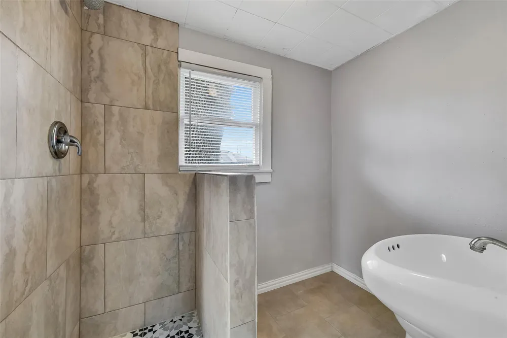 822 Dutch Street Deer Park, TX 77536