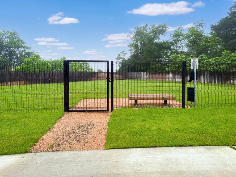 11922 Amber Oak Way Tomball, TX 77375
