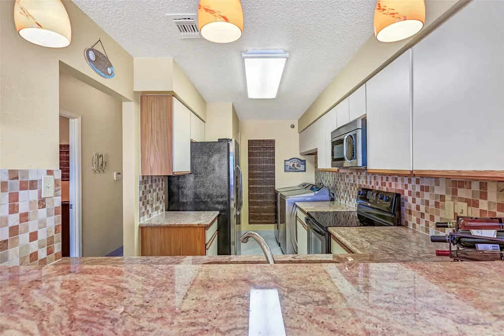 7700 Seawall Boulevard #402 Galveston, TX 77551