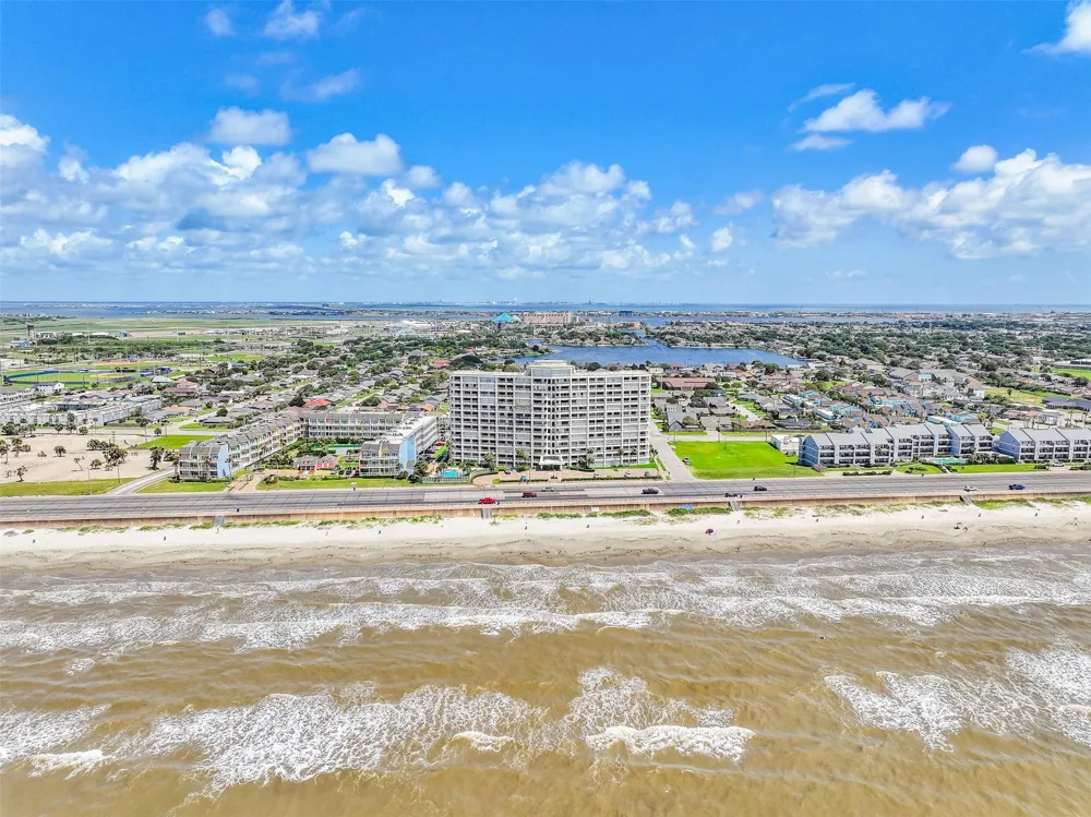 7700 Seawall Boulevard #402 Galveston, TX 77551