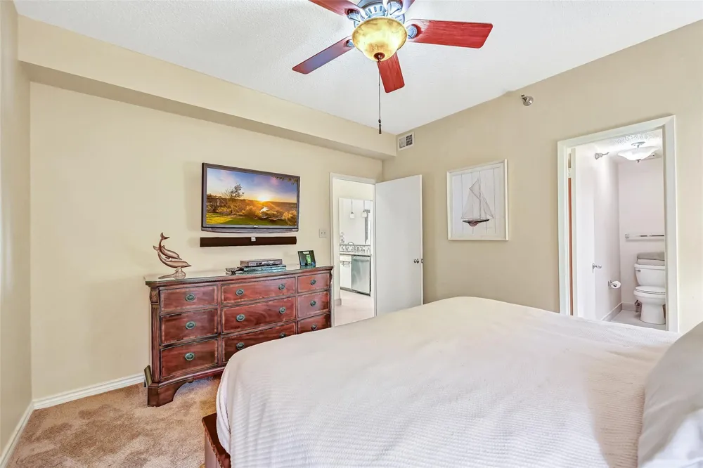 7700 Seawall Boulevard #402 Galveston, TX 77551