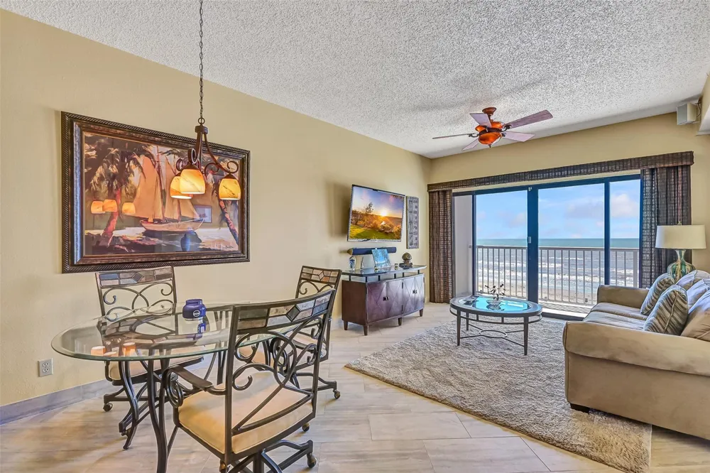 7700 Seawall Boulevard #402 Galveston, TX 77551