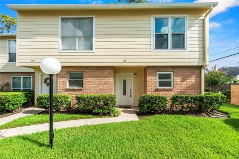 14515 Wunderlich Drive #211