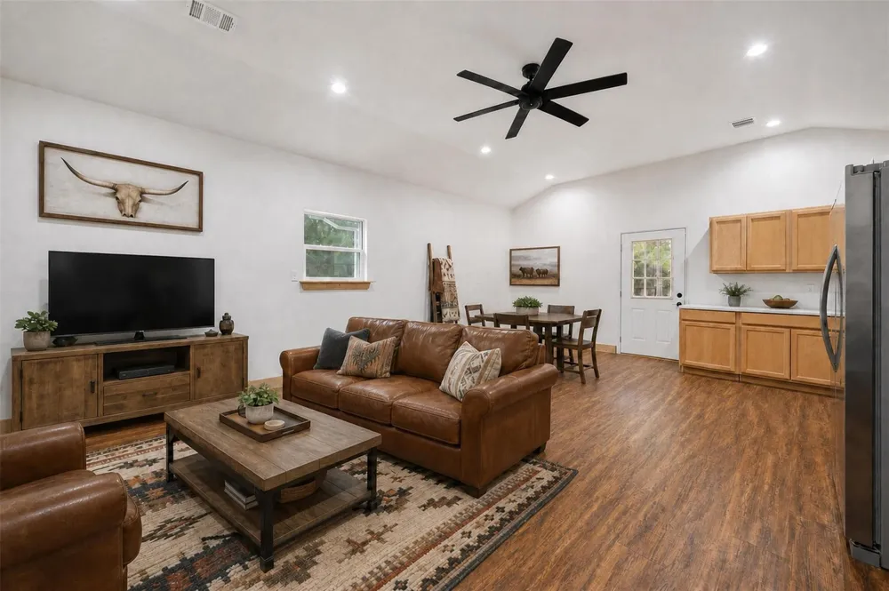 8651 Pr 1230 Centerville, TX 75833