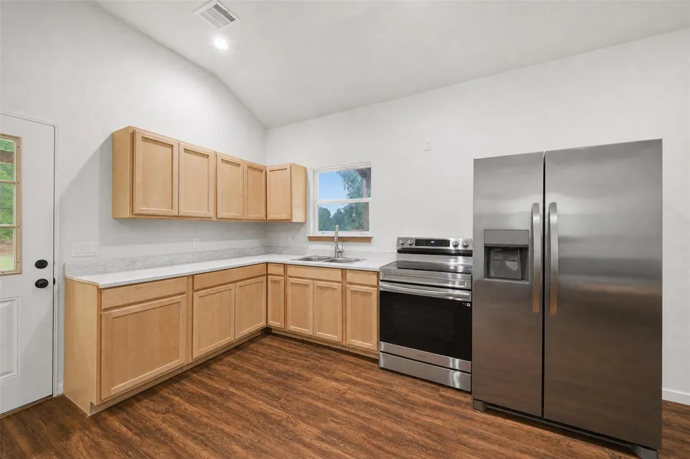 8651 Pr 1230 Centerville, TX 75833