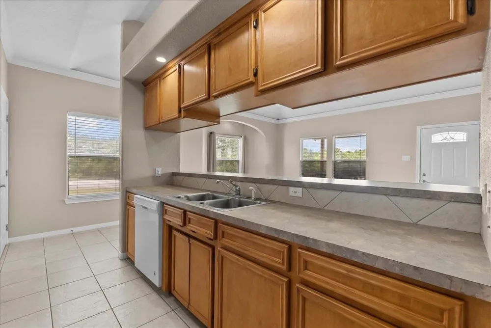 7803 Fm 2004 Hitchcock, TX 77563