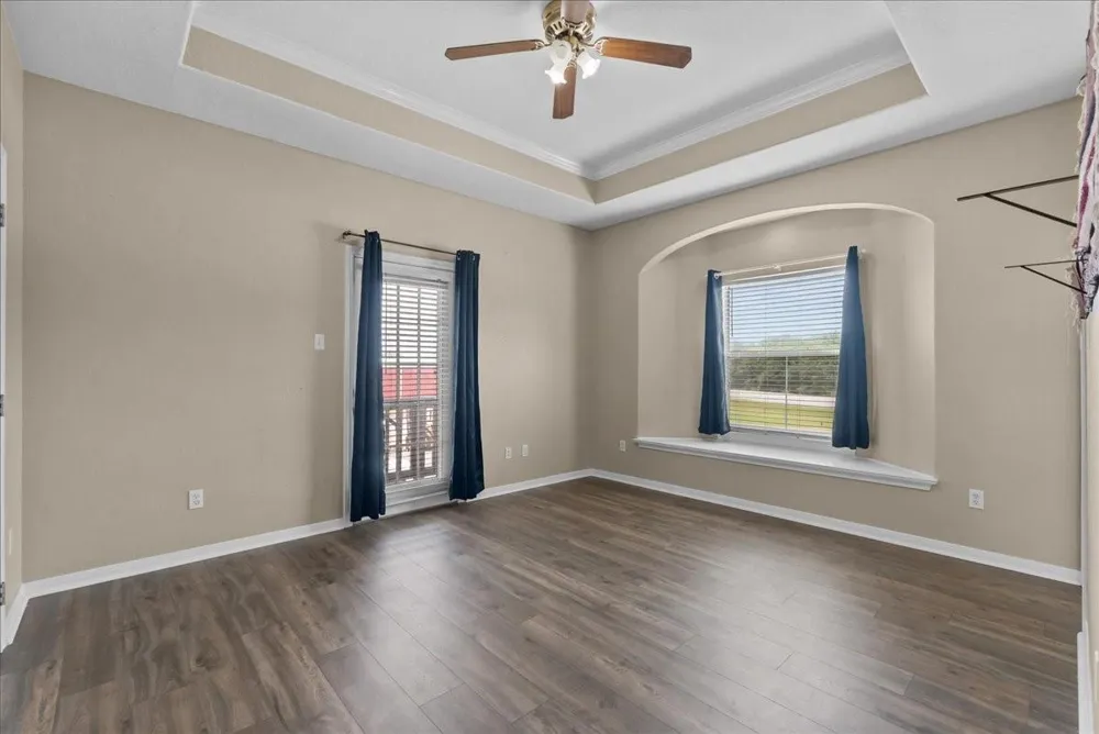 7803 Fm 2004 Hitchcock, TX 77563