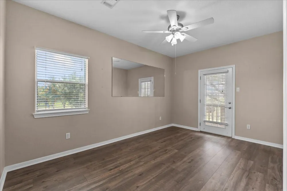 7803 Fm 2004 Hitchcock, TX 77563