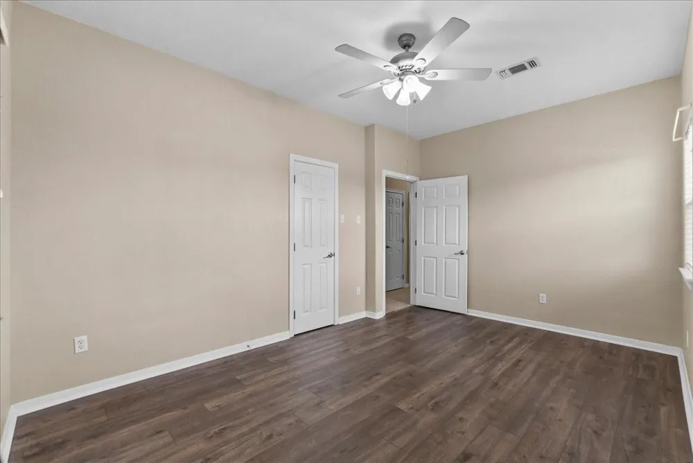 7803 Fm 2004 Hitchcock, TX 77563