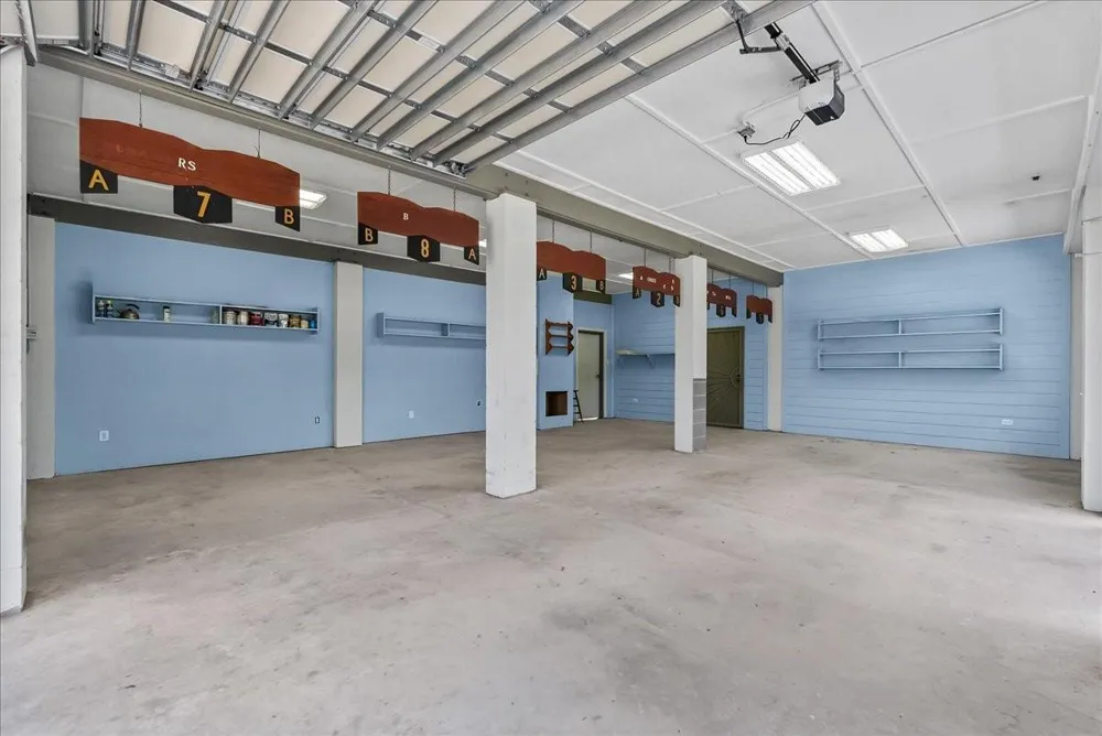 7803 Fm 2004 Hitchcock, TX 77563