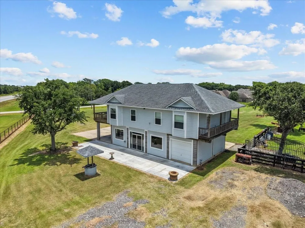 7803 Fm 2004 Hitchcock, TX 77563