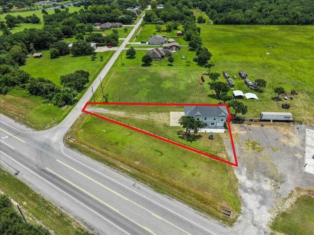 7803 Fm 2004 Hitchcock, TX 77563