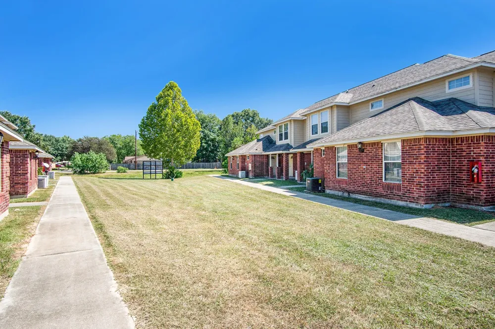 1209 Lovett Street #1209 Tomball, TX 77375