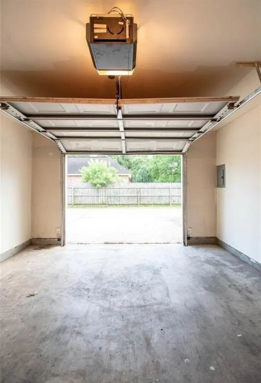 1209 Lovett Street #1209 Tomball, TX 77375