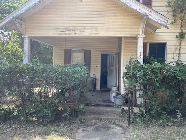 505 W Sixth Street Brenham, TX 77833