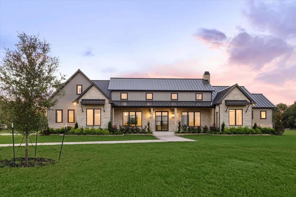 133 Drake Lane Round Top, TX 78954