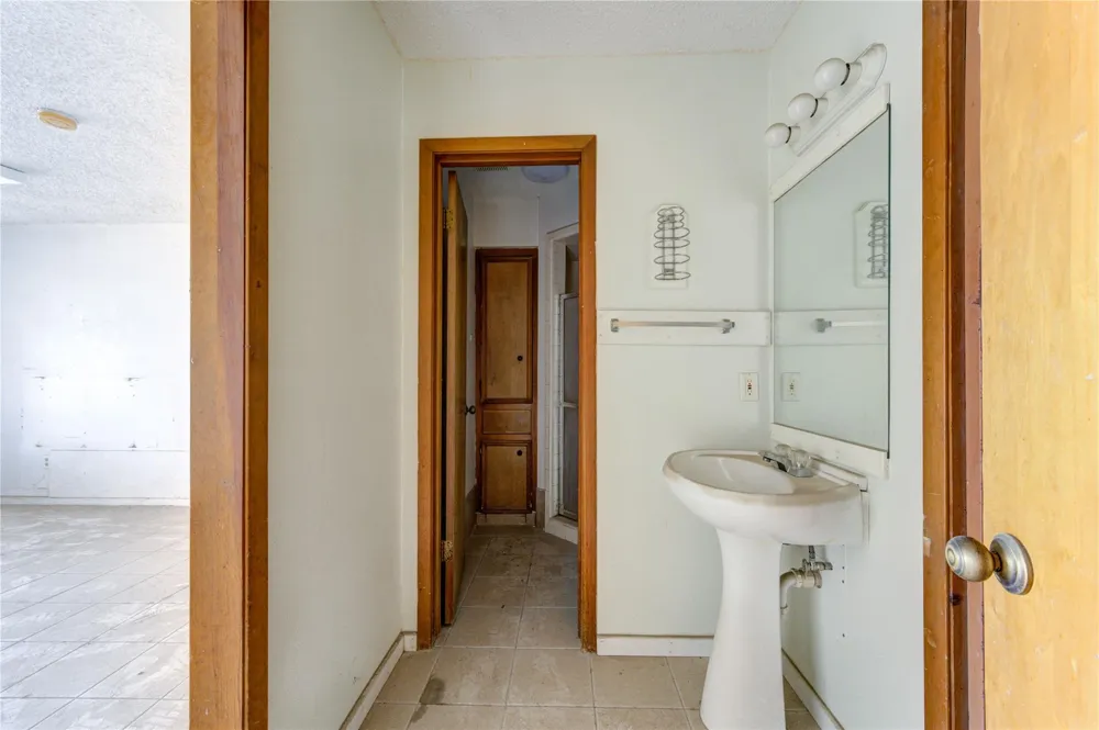 4602 Avenue H Rosenberg, TX 77471