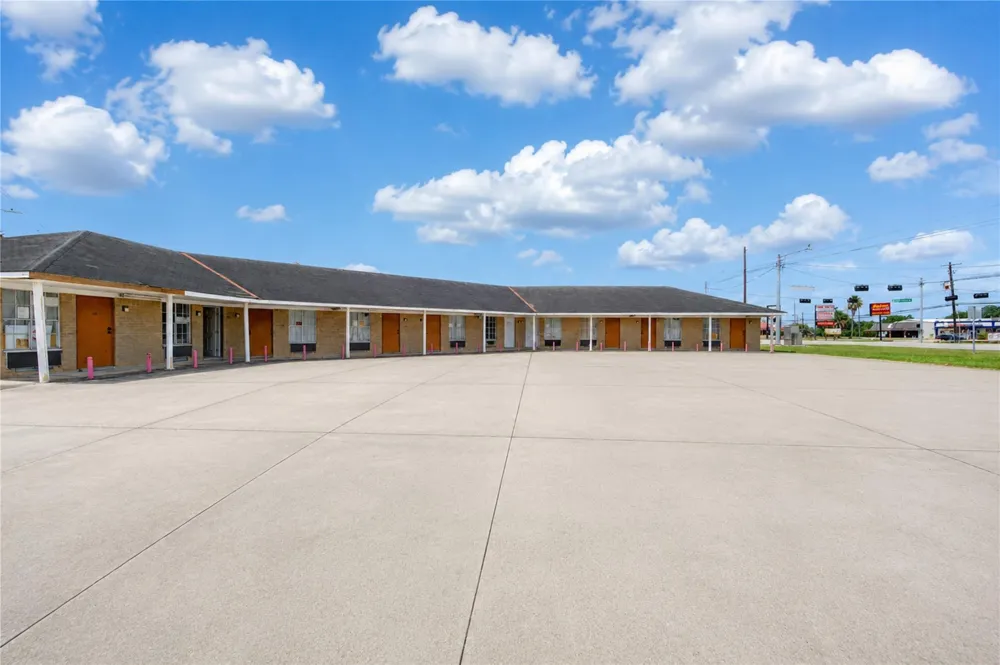 4602 Avenue H Rosenberg, TX 77471