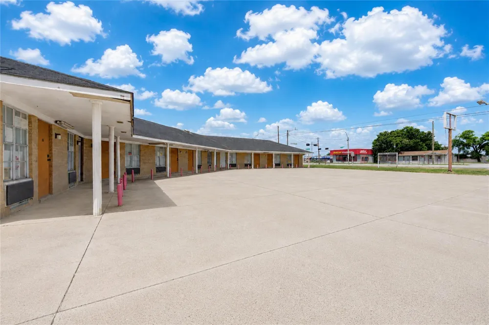 4602 Avenue H Rosenberg, TX 77471