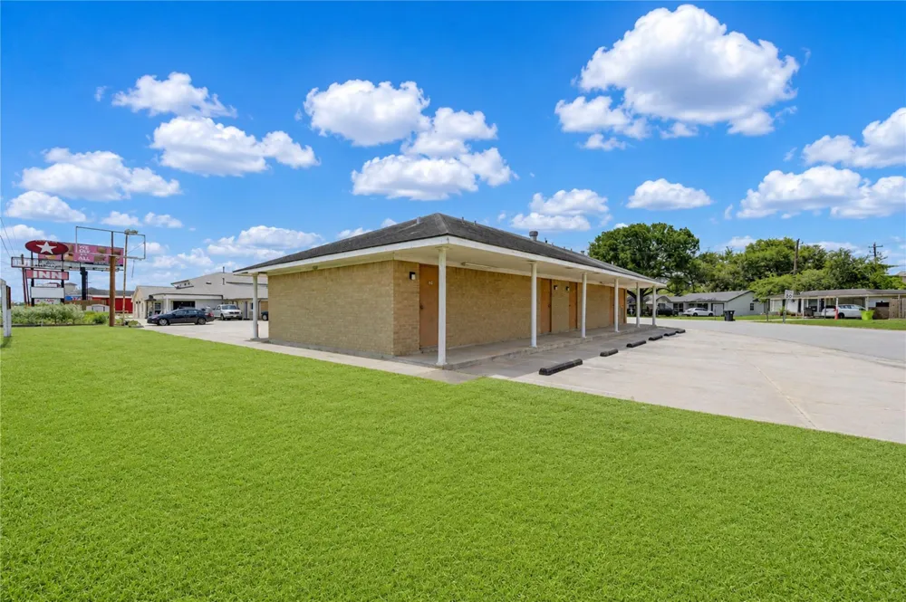 4602 Avenue H Rosenberg, TX 77471