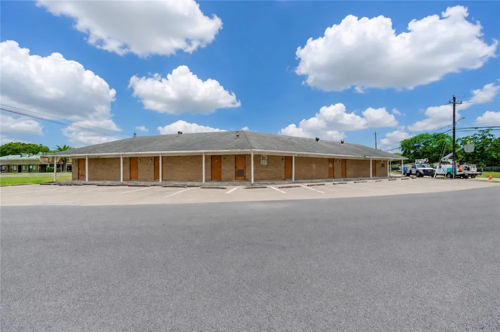 4602 Avenue H Rosenberg, TX 77471