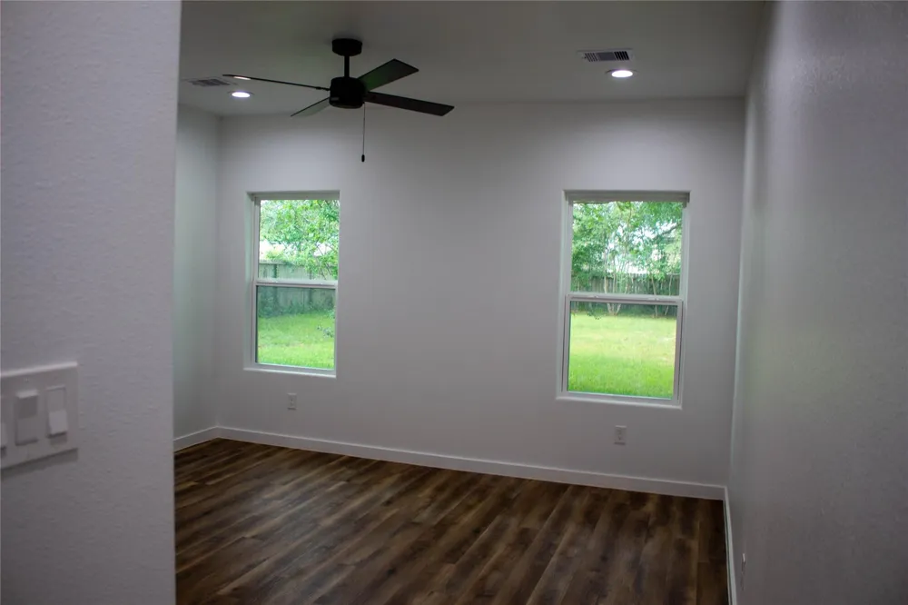 106 Runnels Street #B Willis, TX 77378