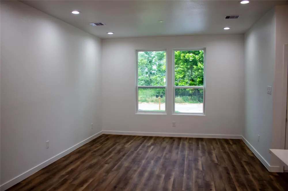 106 Runnels Street #B Willis, TX 77378