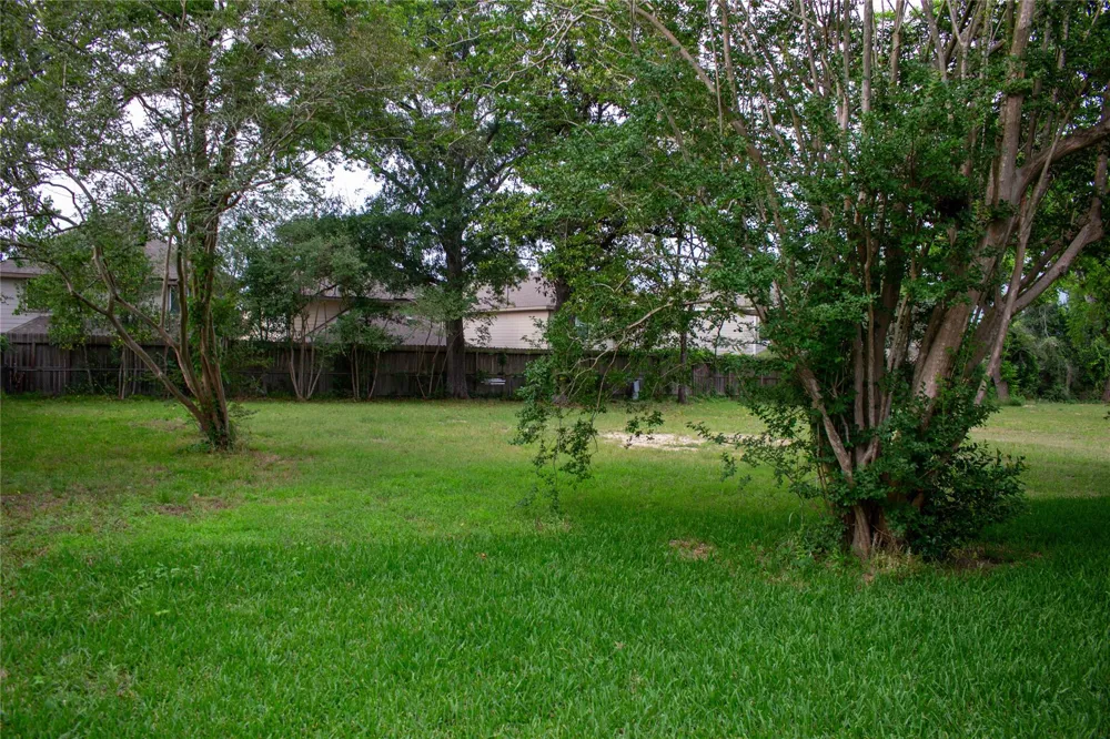 106 Runnels Street #B Willis, TX 77378